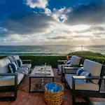 Oceanfront Townhome With Breathtaking Views
