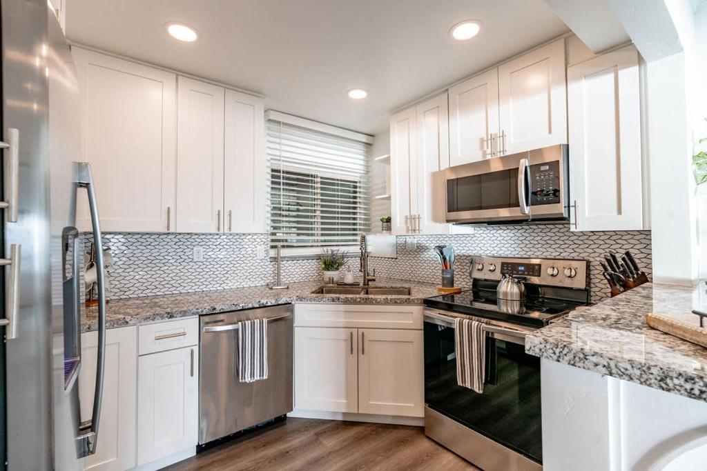 Oceanfront Townhome With Breathtaking Views Holiday home *